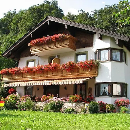Landhaus Weiss Guest house