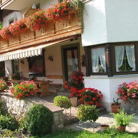 Landhaus Weiss Guest house Bad Reichenhall