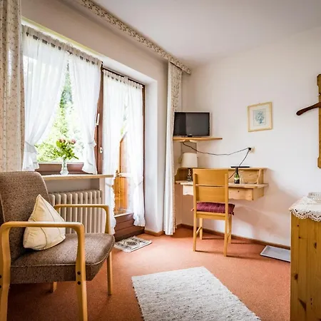 Landhaus Weiss Guest house Bad Reichenhall