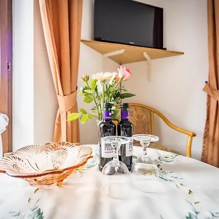 Landhaus Weiss Guest house 3*