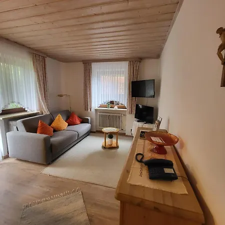 Guest house Landhaus Weiss 3*