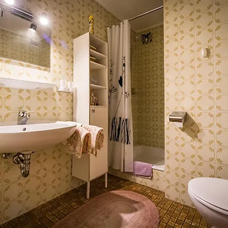 Landhaus Weiss Guest house 3*